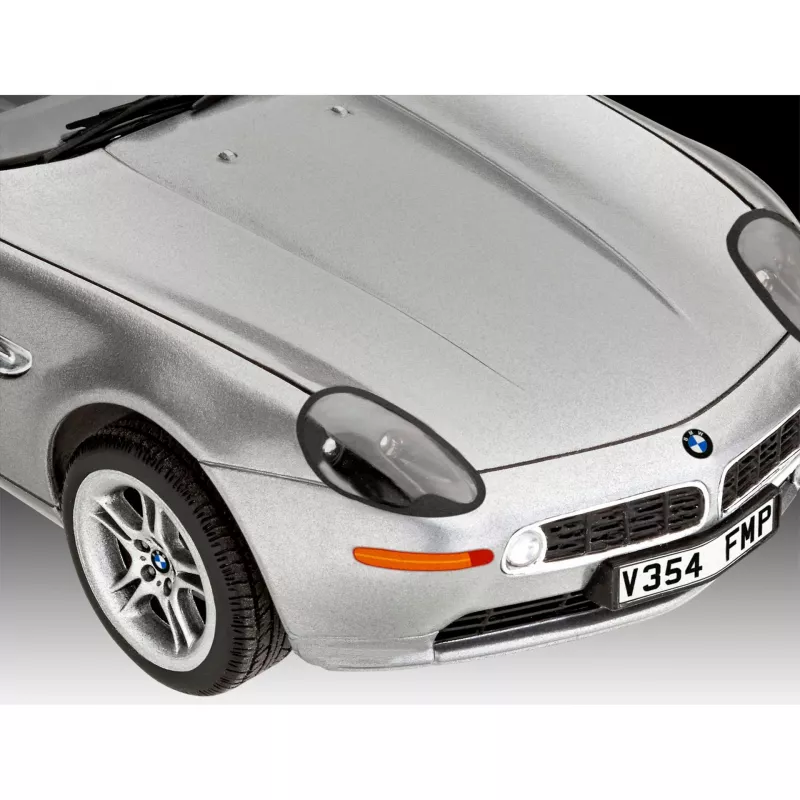 REVELL BMW Z8 1:24 surinkimo modelis iš liejamo metalo, paruoštas eksponavimui