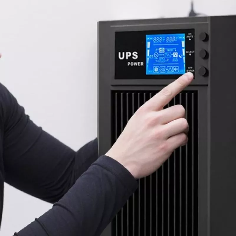 Nepertraukiamo maitinimo šaltinis Qoltec 53043