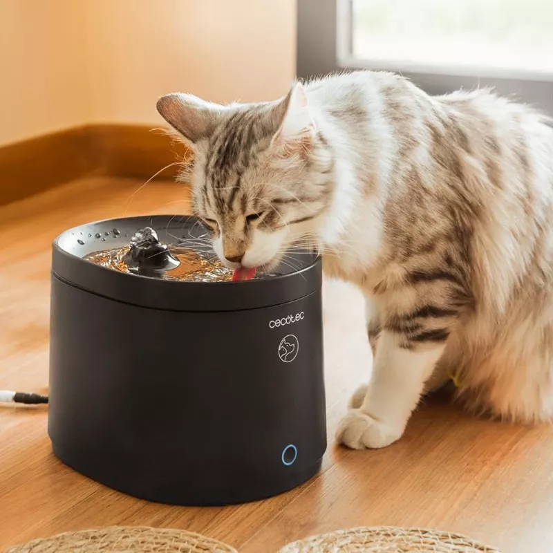 Vandens fontanėlis gyvūnams CECOTEC Pumba 2500 Refresh Smart Pet Fountain, modelis 9563