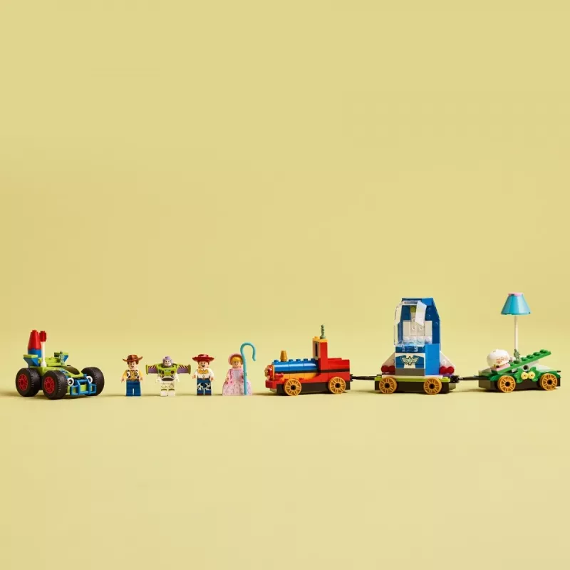 LEGO Disney Toy Story šventinis traukinys ir RC automobilis 43264 – 206 dalių, 4 minifigūrėlės, nuo 4 metų