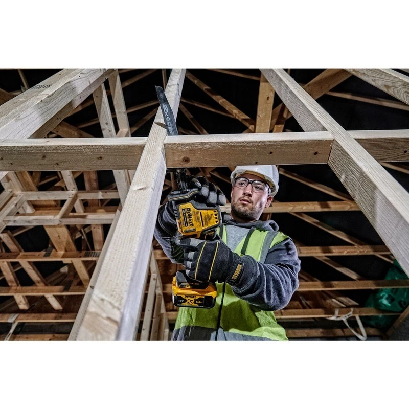 DeWALT DCS369NT-XJ stūmoklinis pjūklas 2800 smūgių/min Juoda, Geltona