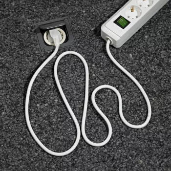 Brennenstuhl 1159520400 Stedosen-Leiste 6-fach 45° weiß mit Schalter 3 m Kabel H05VV-F3G1,5 POS-Reiter (1159520400)