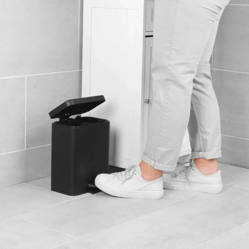 Beldray Dual Compartment Bin LA035235BLKFEU7 5 litrų juodas, dviejų skyrių virtuvinis šiukšlių konteineris