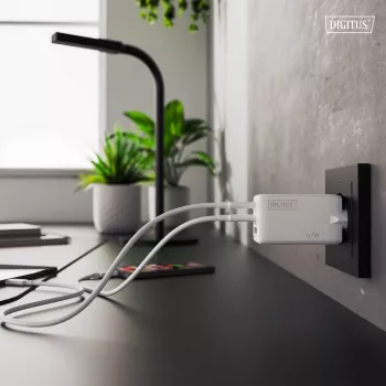 Sieninis įkroviklis DIGITUS DA-10303 67W GaN, 2× USB-C + 1× USB-A, 100–240 V, baltas