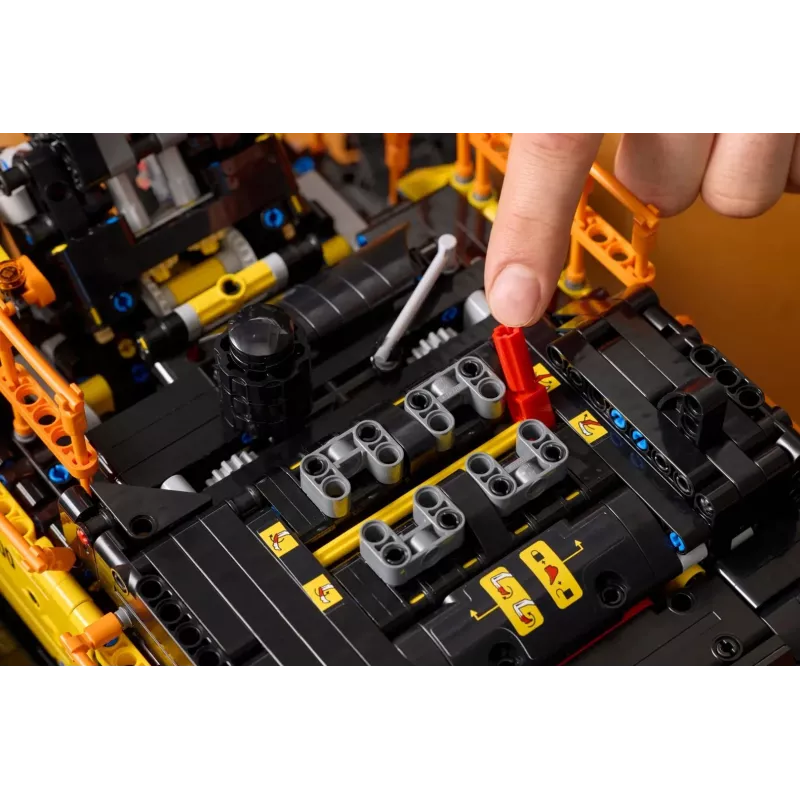 LEGO TECHNIC 42215 Volvo EC500 Hybrid Ekskavatorius