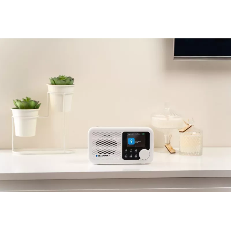 Radijo laikrodis BLAUPUNKT DR8BK – skaitmeninis žadintuvas su FM/DAB+, Bluetooth 5.3, 2W, 1800 mAh, USB įkrovimu, juodas
