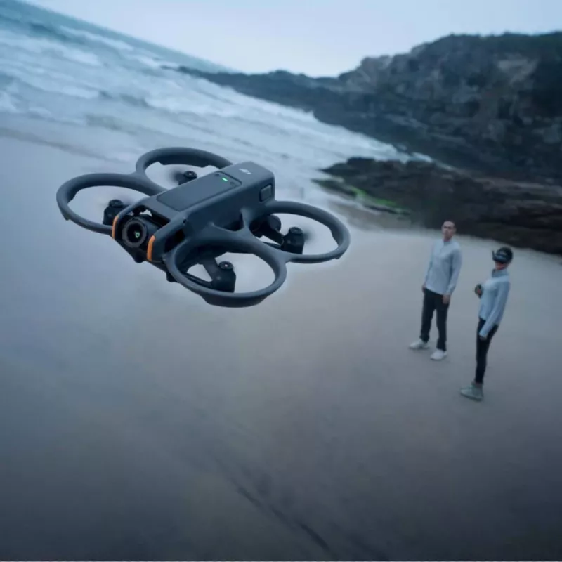 DJI Avata 2 „Fly More Combo“ (1 baterija) – 4 rotoriai, 12 MP, 3840 x 2880 pikselių, juoda