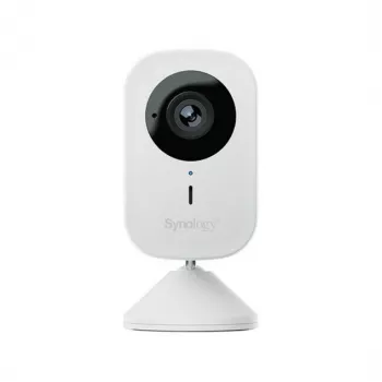 IP apsaugos kamera Synology CC400W — 4 MP (2560×1440), Wi-Fi, IP65, 125° horizontal, 30 kadrų/s, microSD iki 256 GB
