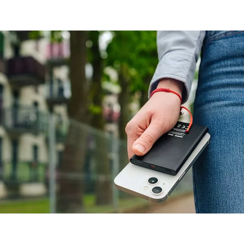 Nešiojamas įkroviklis TRACER AirMag2 — 5000 mAh, MagSafe suderinamas, USB-C PD 20W, belaidis įkrovimas, 115 g, 1 prievadas