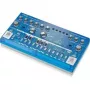 Boso sintezatorius Behringer TD-3-BB Blue Transparent – analoginis bosinės linijos modulis