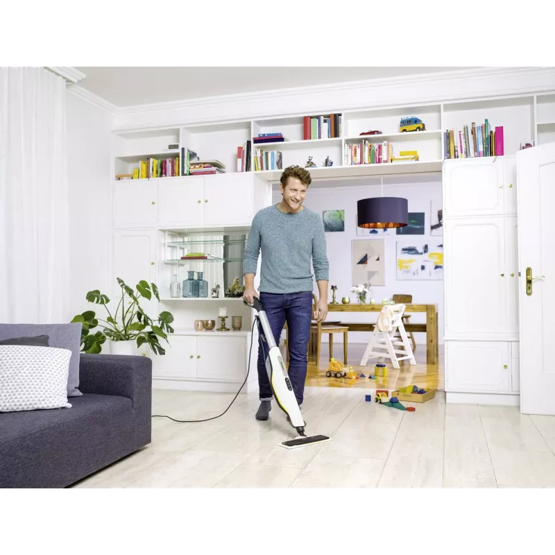 Garų šluotuvas Kärcher SC 3 UPRIGHT – 0,5 L bakelis, 1600 W, įšyla per 30 s, išimamas bakelis, kilimų antgalis