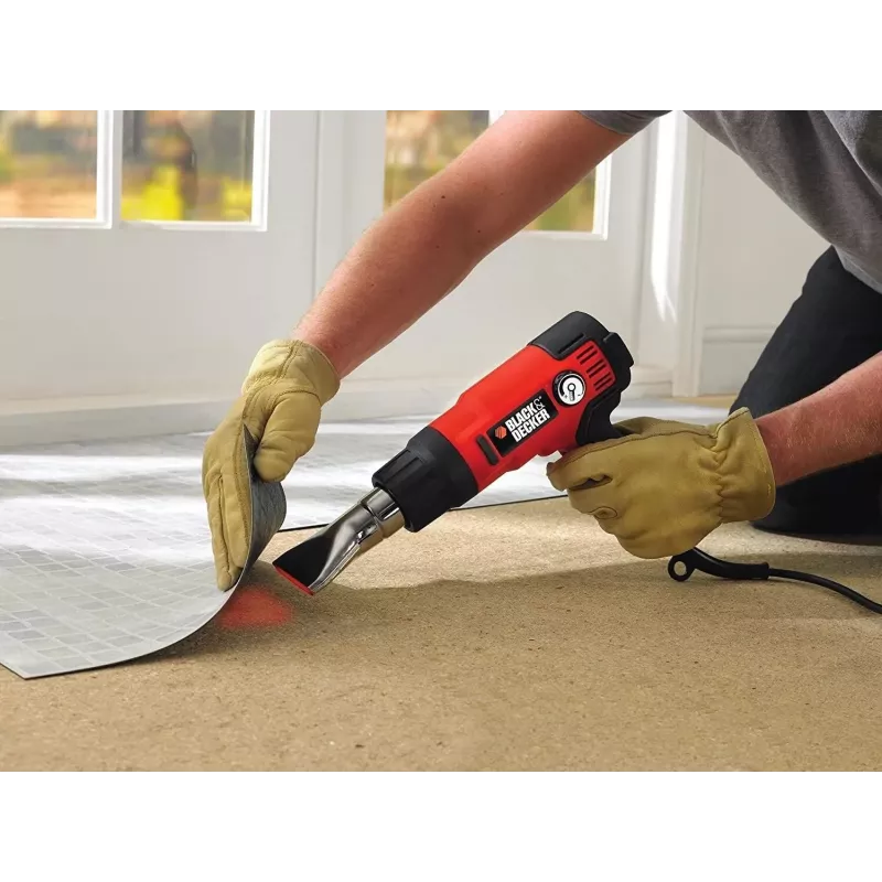 Karšto oro pistoletas Black & Decker KX2200K-QS — 2000 W, 720 L/min, iki 645 °C, pistoletinė rankena, 900 g