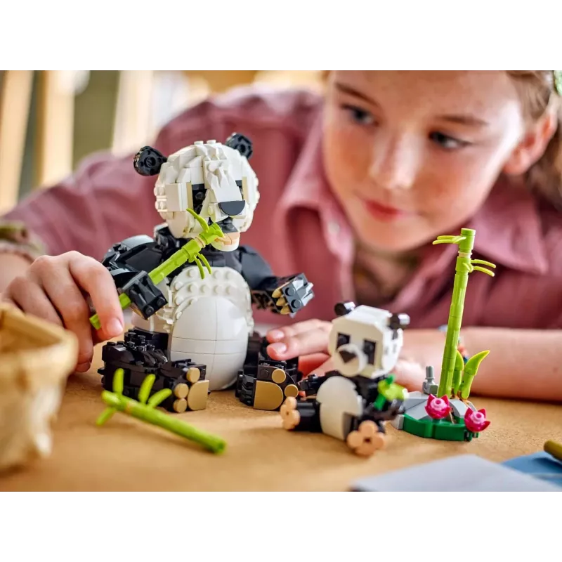 LEGO CREATOR 3 IN 1 31165 Panda šeima