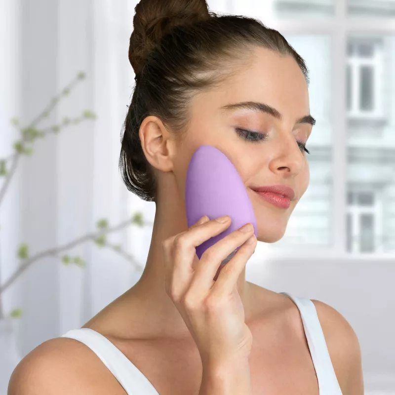 Vibracinis šepetėlis veidui Silk'n Bright violetinis, AC / baterija, visų tipų odai