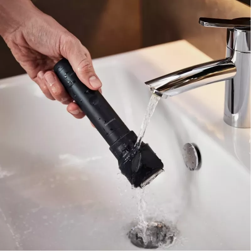 Panasonic MULTISHAPE Black 39 – belaidis kirpimo aparatas, NiMH