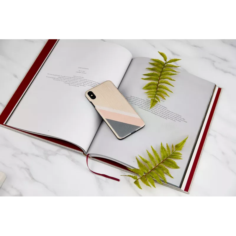 Dėklas iPhone XS Max man and wood – rožinis kostiumas, juodas