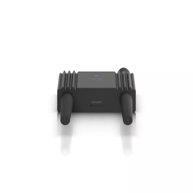 Maršrutizatorius koriniam tinklui Ubiquiti UMR-Ultra – 4G LTE, NanoSIM, 2,4 GHz Wi‑Fi (802.11g), 2x RJ‑45, 3 išorinės SMA antenos, 5–30 V DC