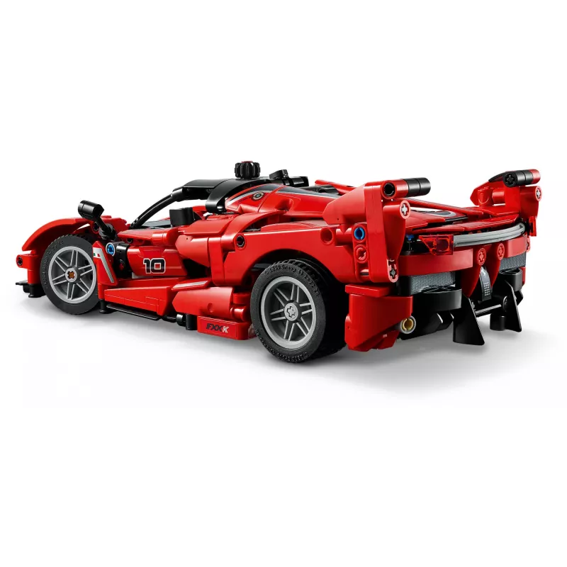 Konstruktorius LEGO Technic Ferrari FXX K mastelis 1:10, 897 detalių, nuo 10 metų