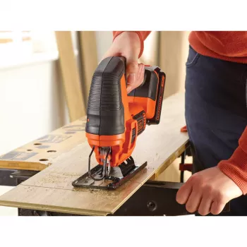 Pjūklas stūmoklinis Black & Decker BDCJS18N