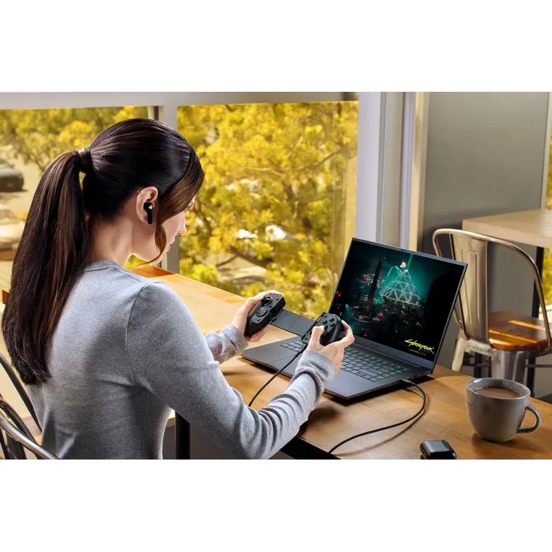 Žaidimų pultas Razer Kishi V3 Pro Haptic USB-C telefonams, mini planšetėms ir asmeniniams kompiuteriams
