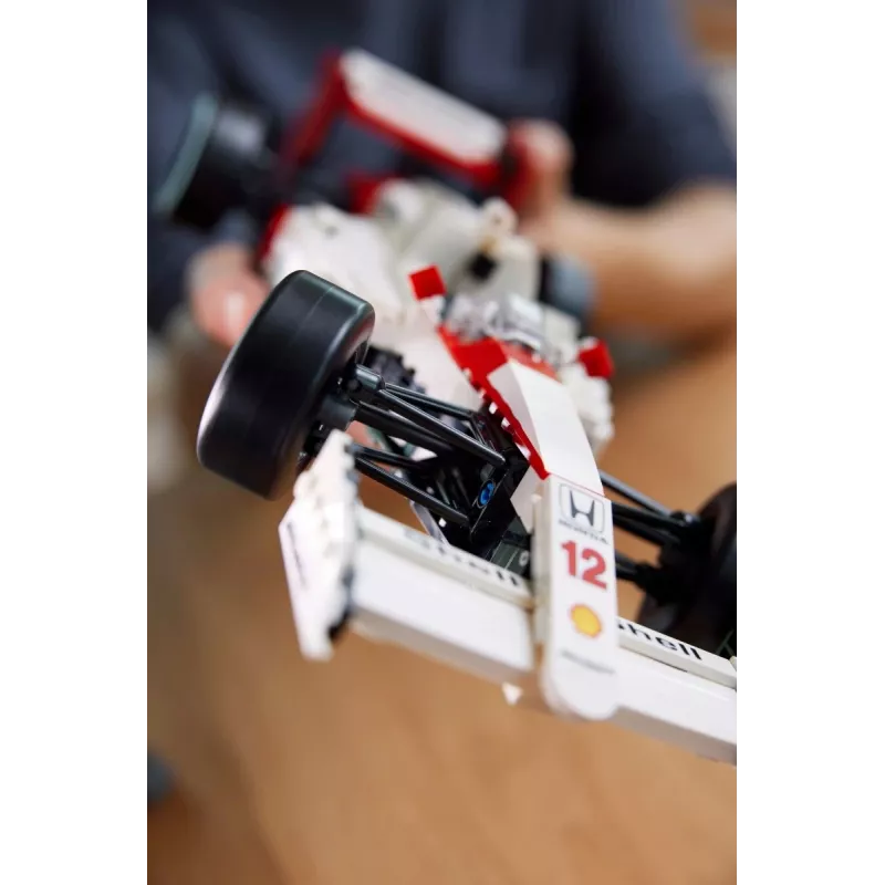 LEGO ICONS McLaren MP4/4 Ayrton Senna 10330 – surinkimo modelis