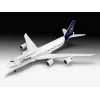 Replė Revell Boeing 747-8 Lufthansa nauja dažymo schema