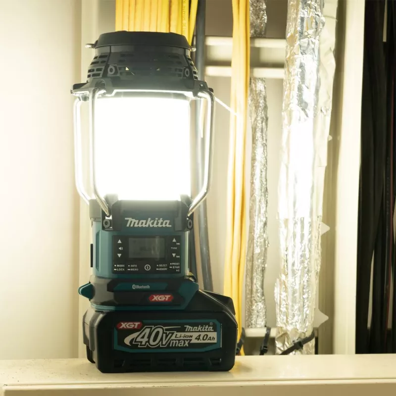 Makita radijas MR009GZ 12/14.4/18/40V su lempa