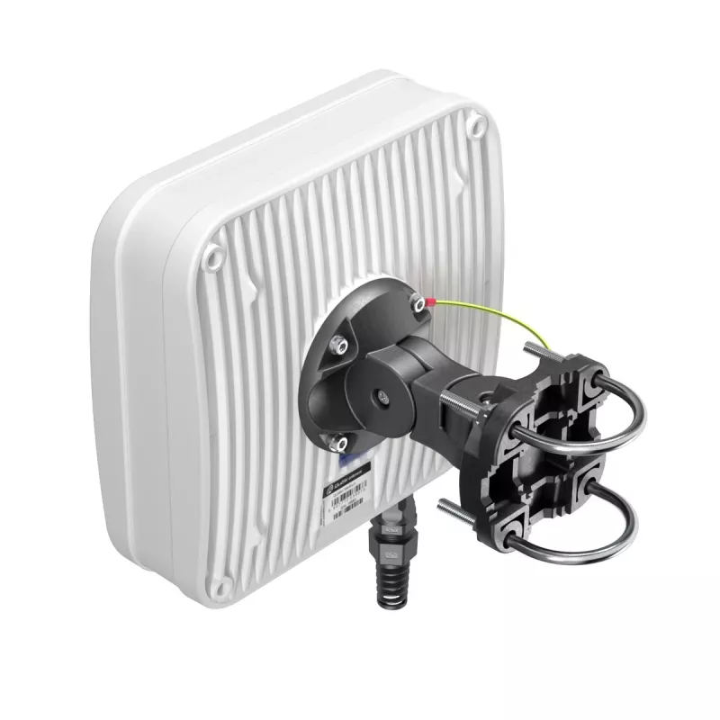 Kryptinė tinklo antena QuWireless QuMax – kryptinė PoE/LAN antena 0,694–2,7 GHz, iki 6 dBi, balta