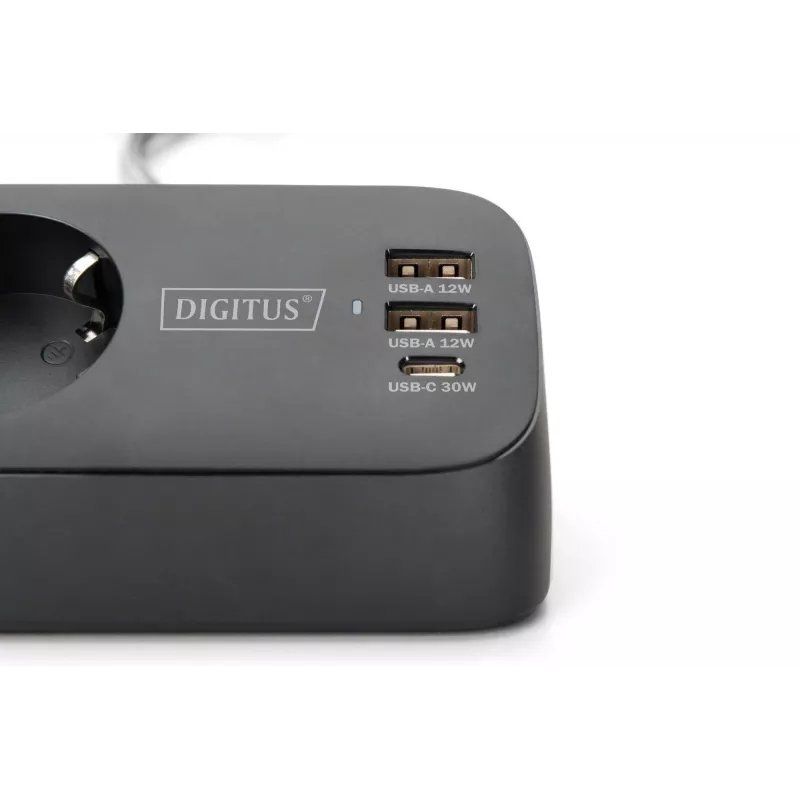 DIGITUS 3-jų lizdų ilginimo blokas su 2×USB-A ir 1×USB-C, 3 AC lizdai (E/F tipas), 1,5 m laidas, juodas