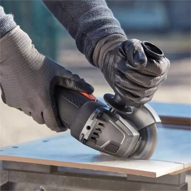 Kampinis šlifuoklis Black & Decker BEG220, 900 W, 125 mm diskas, 12 000 aps./min., M14 velenas, 2 m laidas