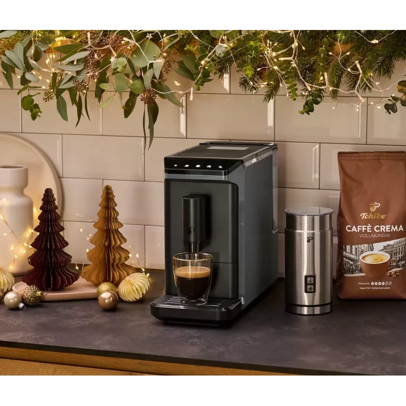 Espresso aparatas Tchibo Esperto Mini juodas – kompaktiškas namų espreso ruošimo įrenginys