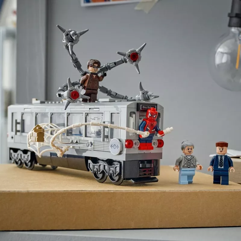 Konstrukcinis žaislas LEGO Marvel Super Heroes 76321 Spider-Man Doc Ock Subway Showdown, 393 detalės, 4 minifigūrėlės, nuo 9 metų