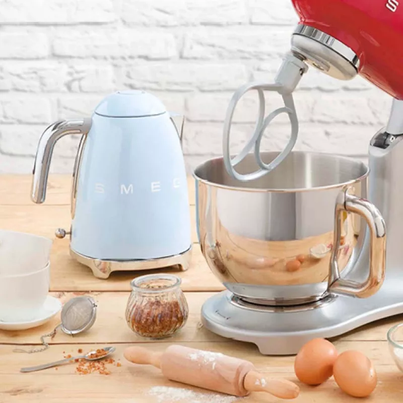 SMEG mėlynas pastelinis virdulys KLF03PBEU