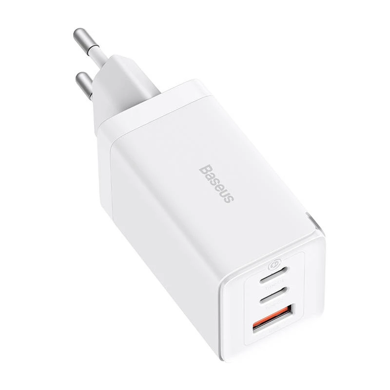 Sieninis įkroviklis Baseus GaN5 Pro 65W – USB + 2×USB-C (QC3.0, PD3.0) su 1 m USB-C laidu, baltas