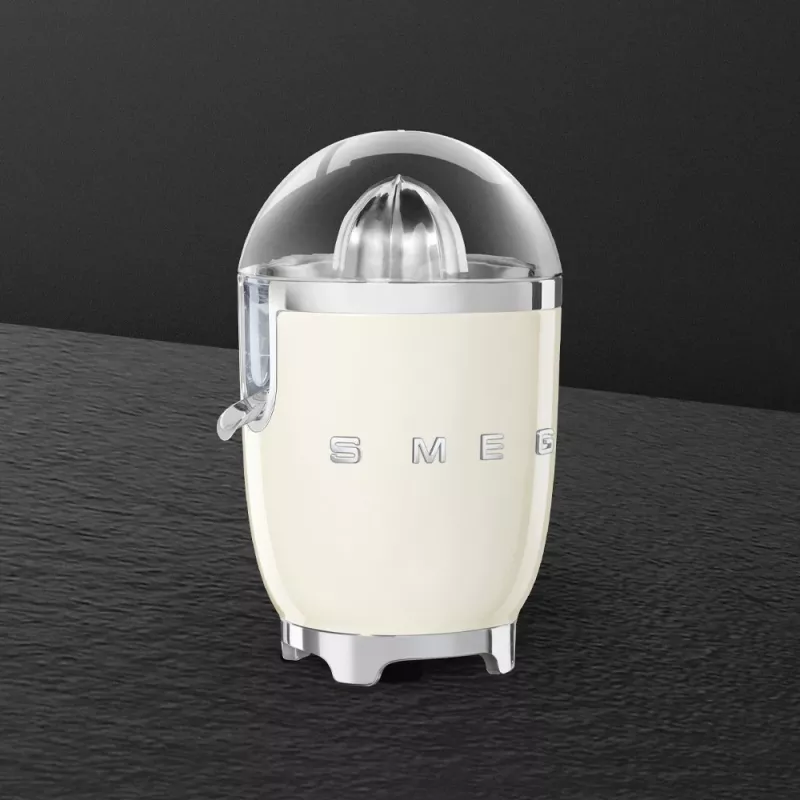 Smeg 50's Style Citrus Juicer CJF11CREU Cream – retro citrusų spaudimo aparatas