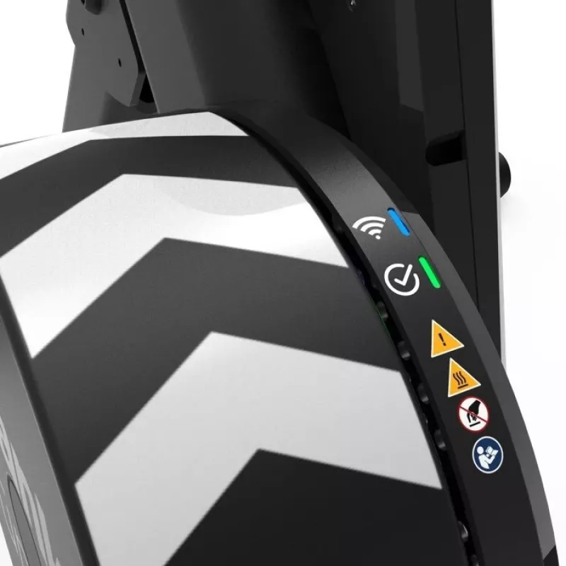 Treniruoklis Wahoo KICKR CORE 2 su ZWIFT Cog & Click