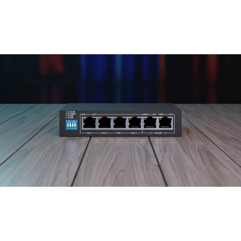 Nevaldytas jungiklis Extralink EUROS V2 4x 100Mb/s PoE/PoE+