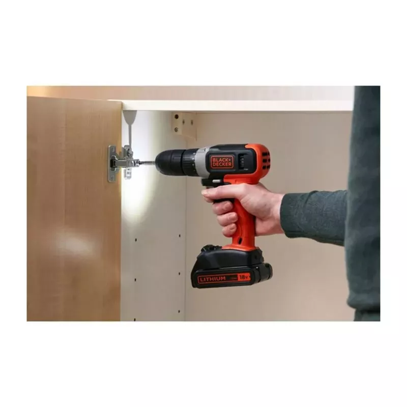 BLACK & DECKER BCD001C2-QW | Belaidis sukamasis gręžtuvas | 18 V | 2x1.5 Ah | Ličio jonų