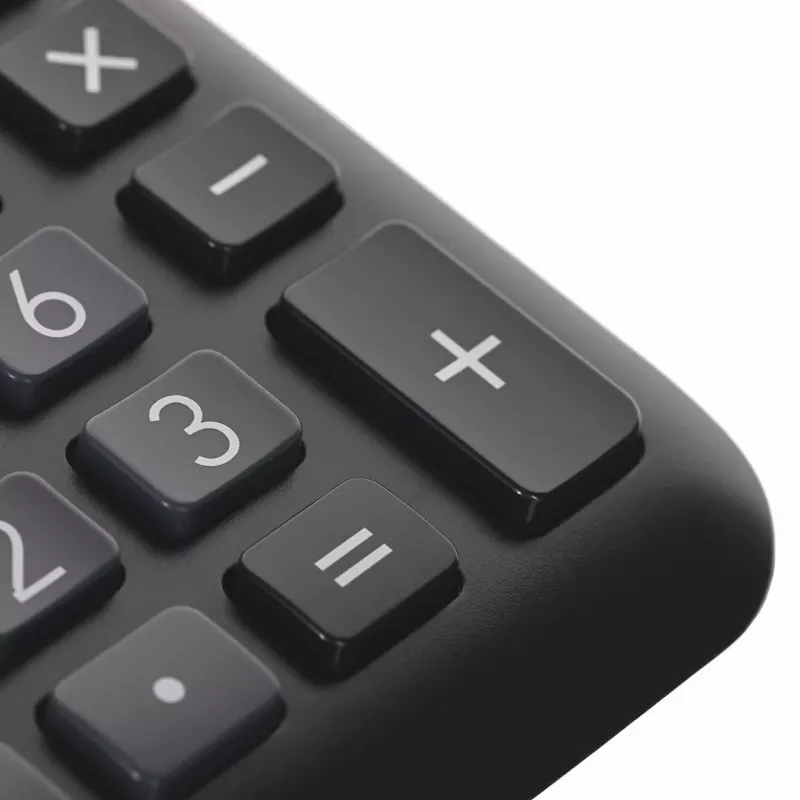 Stalinis skaičiuotuvas CASIO MS-8F – 8 skaitmenų, saulės/baterijos, 26 klavišai, valiutos ir mokesčių funkcijos, pelno skaičiavimas, juodas