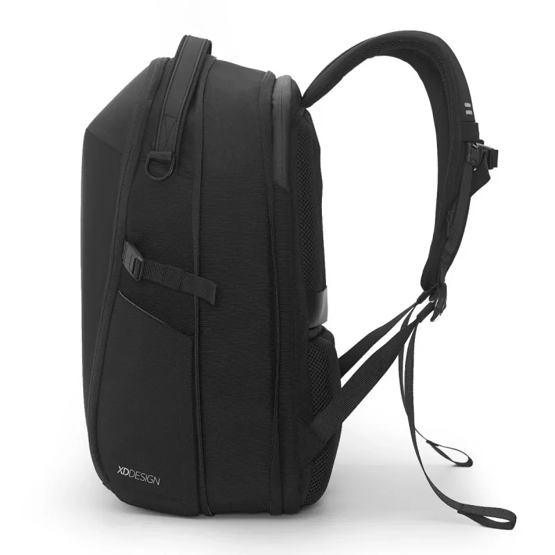 Kuprinė XDDESIGN Bizz Black, vandeniui atspari, lengva, modelis P705.931
