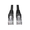 Eaton Tripp Lite Series Cat6 Gigabit belaidis kištukinis (UTP) Ethernet kabelis (RJ45 M/M), PoE, juodas, 5 pėdos (1,52 m) - Pataisos kabelis - RJ-45 (M) į RJ-45 (M) - 1,52 m - UTP - CAT 6 - Liežuvėlis