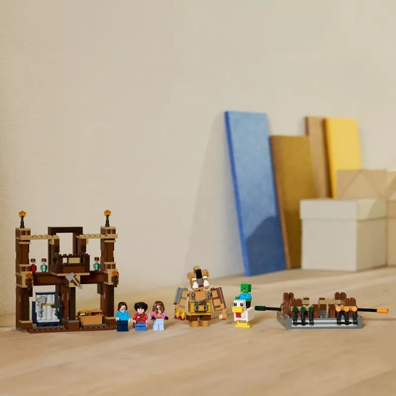 LEGO MINECRAFT 21272 Miško dvaro kovos ringas