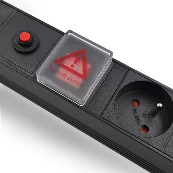 Qoltec 53996 Maitinimo skirstytuvas RACK 19 | 1U | 16A | PDU | 8xFRENCH | 2m