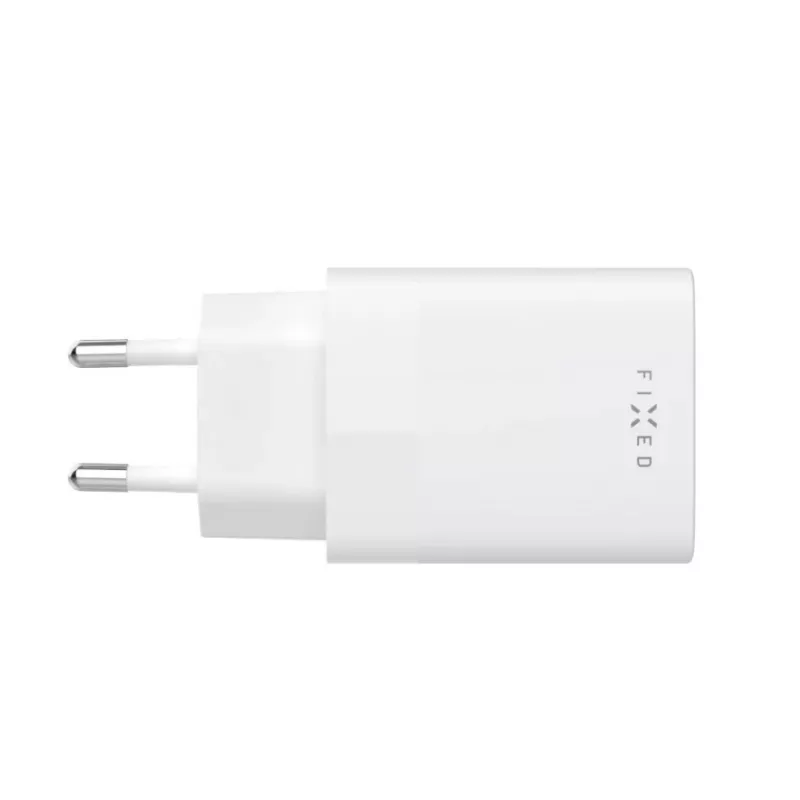 USB-C kelioninis įkroviklis FIXED FIXC30N-C-WH — 30W kompaktiškas USB-C maitinimo adapteris su vienu greito įkrovimo prievadu