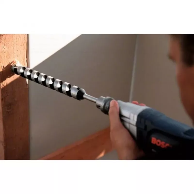 Laidinis gręžtuvas Bosch 0 601 049 603 — 550 RPM, 550 W, 285 W, 40 mm medis, 13 mm plienas, 2.1 kg