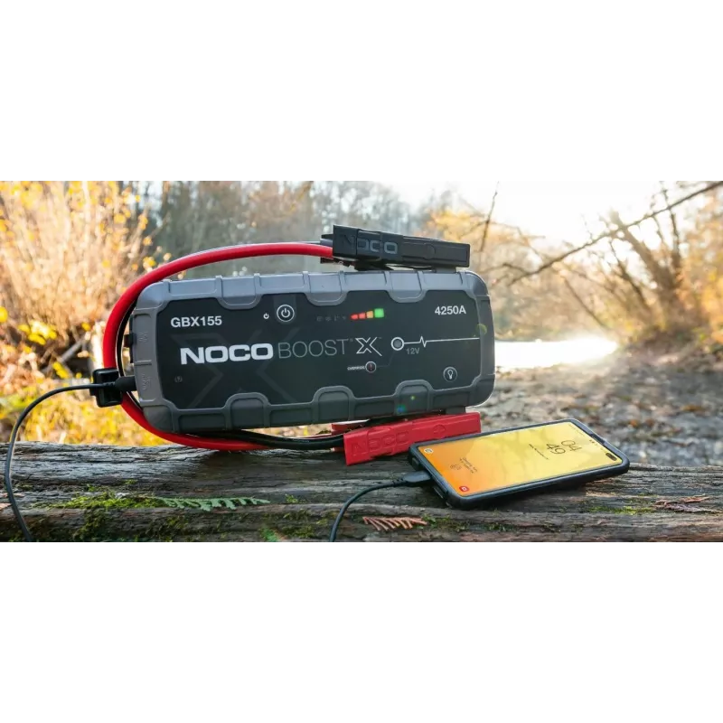 Automobilio užvedimo starteris NOCO GBX155, 4250 A išėjimas, 99 Wh Li‑Jon, 60 W įkrovimas, IP65, įmontuotas 500 lm LED žibintuvas