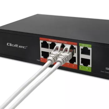 Tinklo jungiklis QOLTEC FAST Ethernet PoE 8xRJ45 su 2xRJ45 uplink (52290)