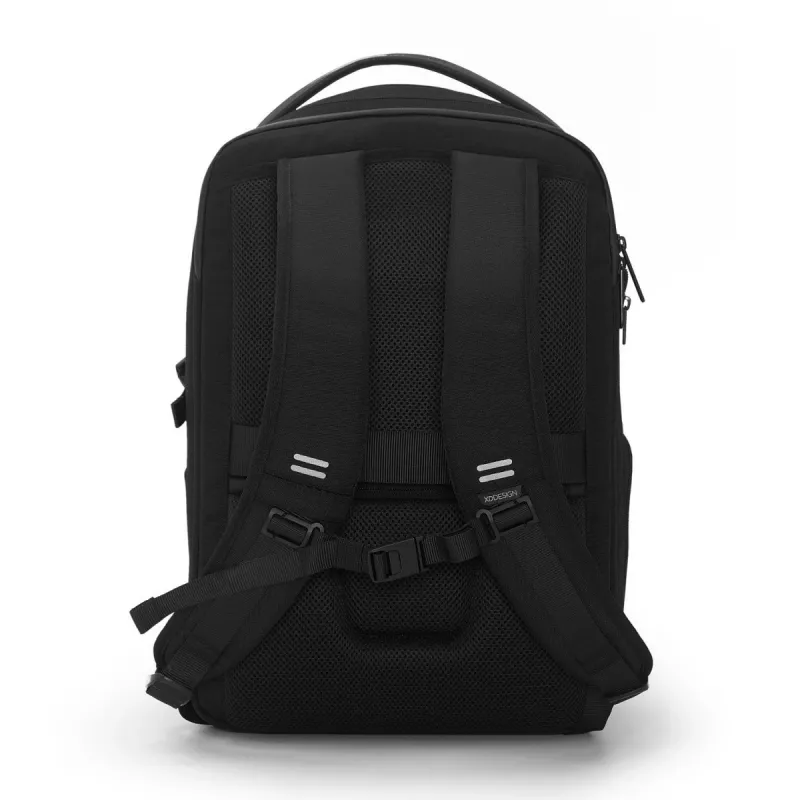 Kuprinė XDDESIGN Bizz Black, vandeniui atspari, lengva, modelis P705.931