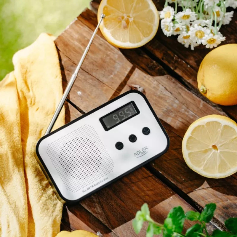 Nešiojamas skaitmeninis radijas Adler AD 1907 – AM/FM, skaitmeninis imtuvas, žadintuvas, USB-C, 600 mAh baterija, LCD, 20 išankstinių stočių, teleskopinė antena