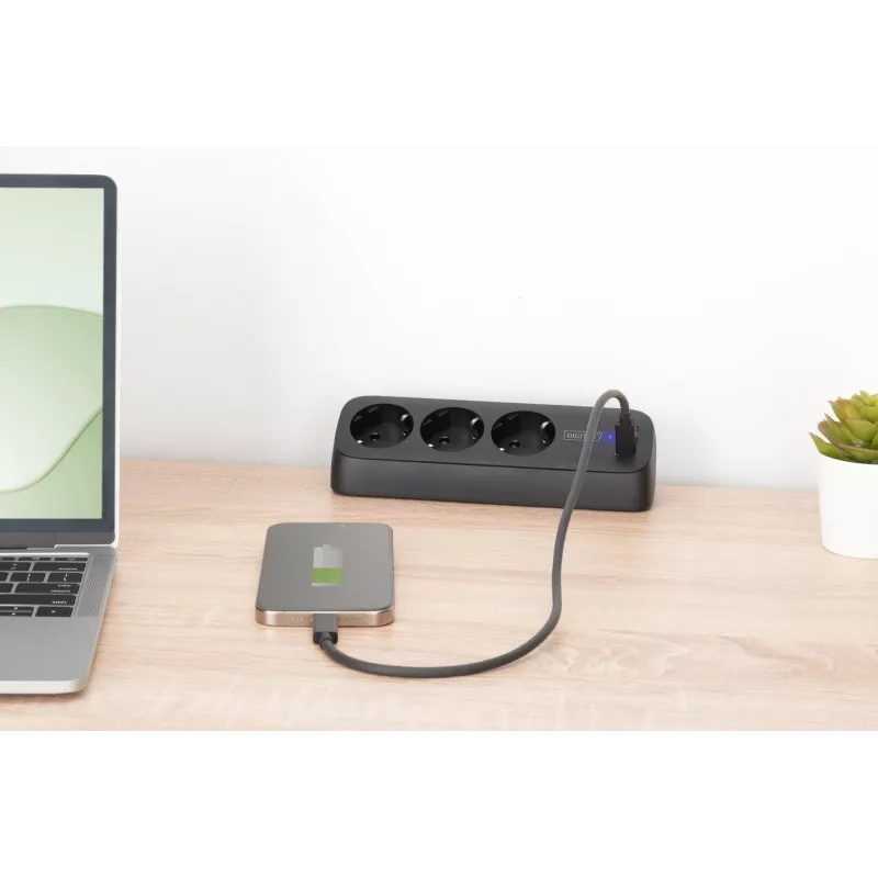 DIGITUS 3-jų lizdų ilginimo blokas su 2×USB-A ir 1×USB-C, 3 AC lizdai (E/F tipas), 1,5 m laidas, juodas